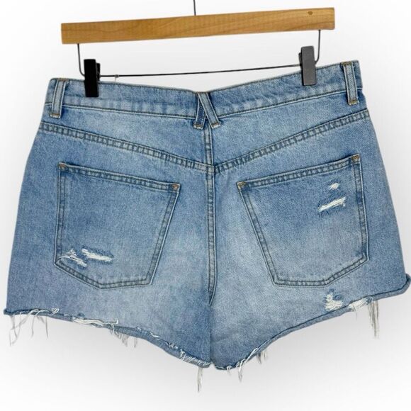 We the Free People Criss Cross Fray Denim Button Fly Cut Off Jean Shorts - Picture 4 of 9